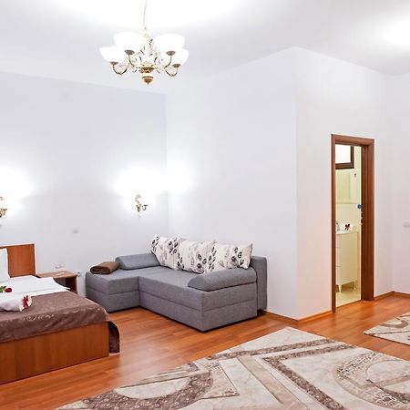 Cathedral Apartments Sibiu Oda fotoğraf